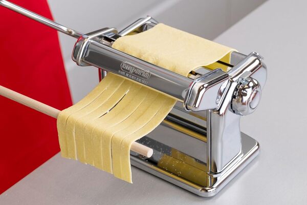 Imperia IPASTA Rugueuse Ligne Gourmet Machine à Pâtes rugueuse Fabriquè en Italie. Machine à pâtes fraîches en acier inox. Laminoir créant une feuille rugueuse Lasagne Tagliolini Fettuccine. (Argent)