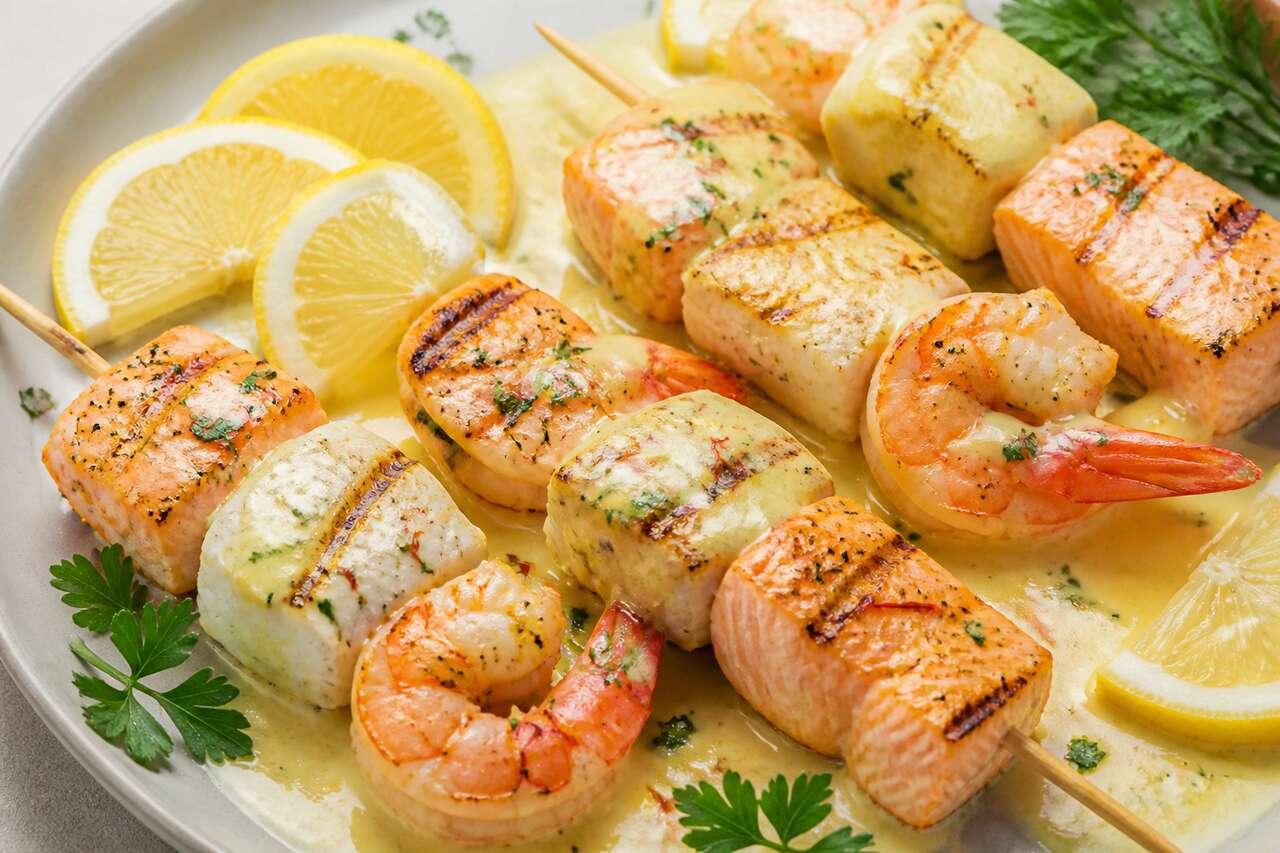Recette de brochettes de la mer en sauce