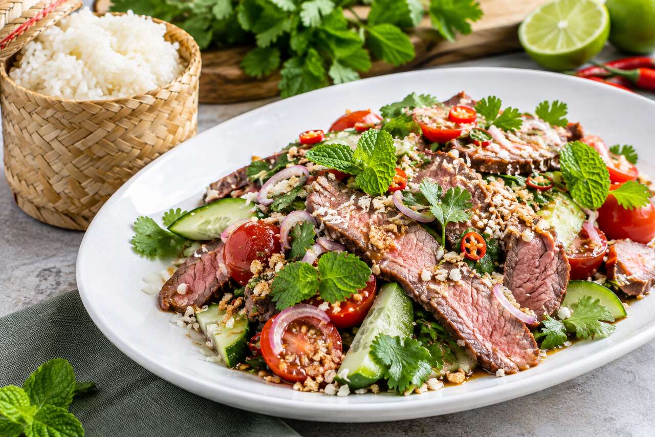 Recette de salade de bœuf thaïlandaise facile et savoureuse